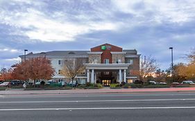 Holiday Inn Express Hotel & Suites Roseville - Galleria Area By Ihg